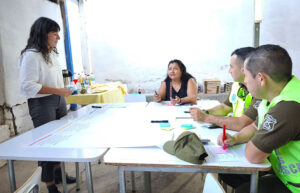 The team met with residents and local stakeholders to begin developing the Climate Change Communal Action Plan